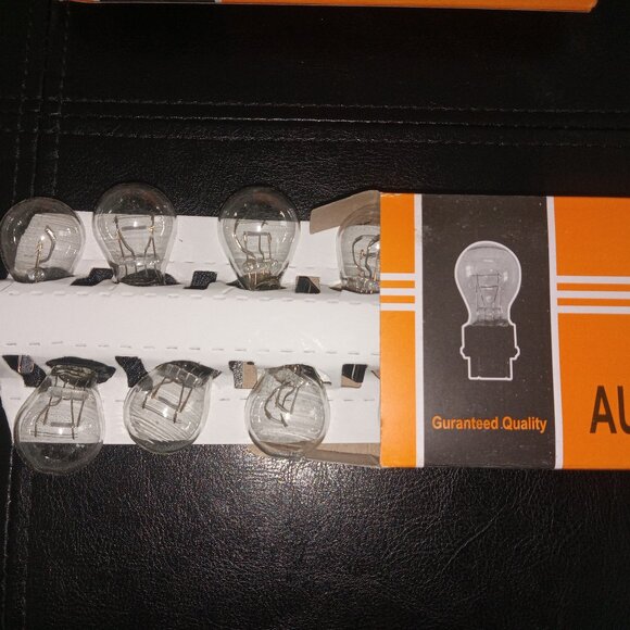 NEW Halogen 3157 Automotive and Lighting Accessories Bulbs - Picture 2 of 7